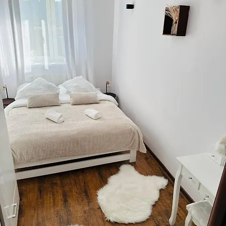 Rodziny Apartament Z Widokami 2+2 Διαμέρισμα Boguszów-Gorce